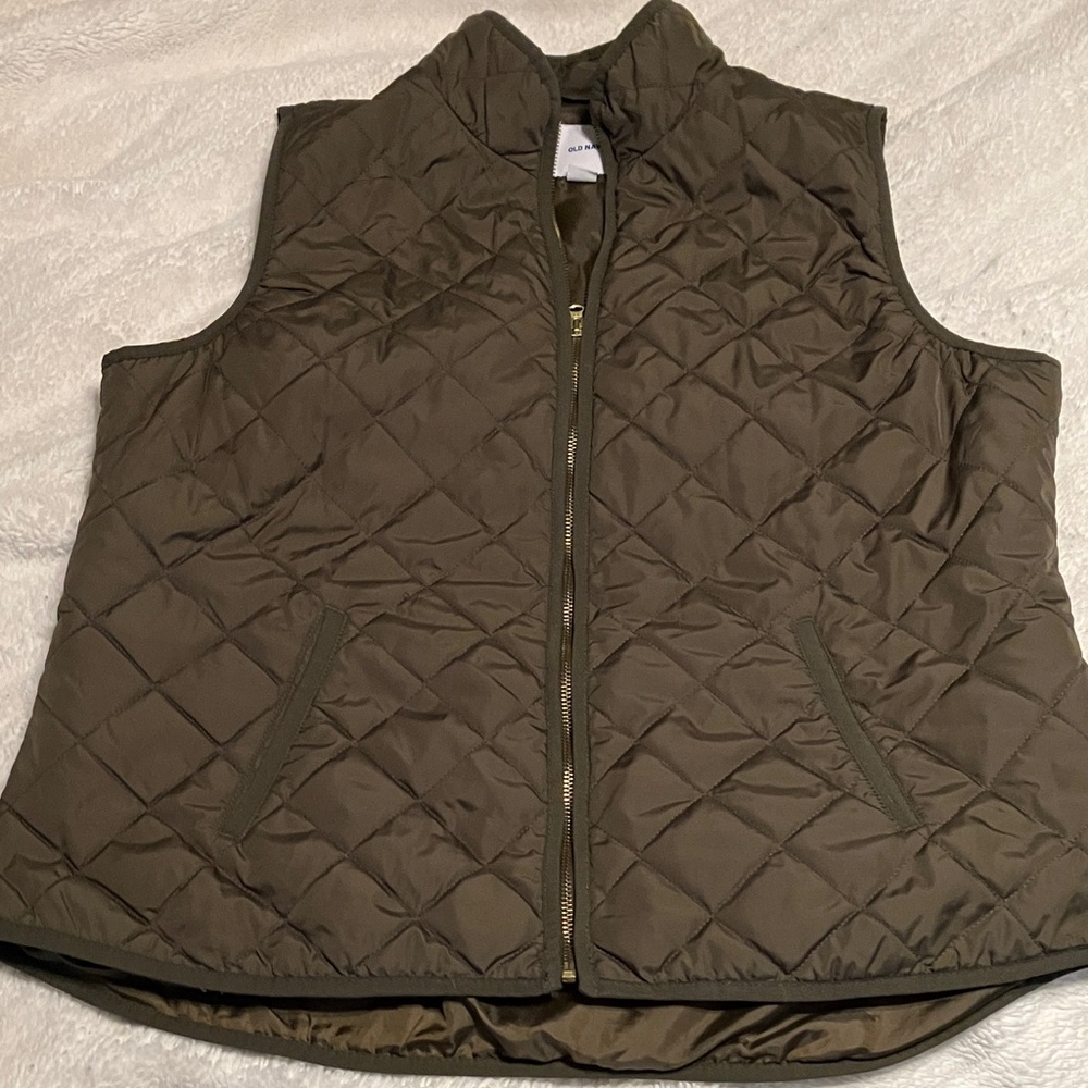 Old Navy Olive Quilted Vest